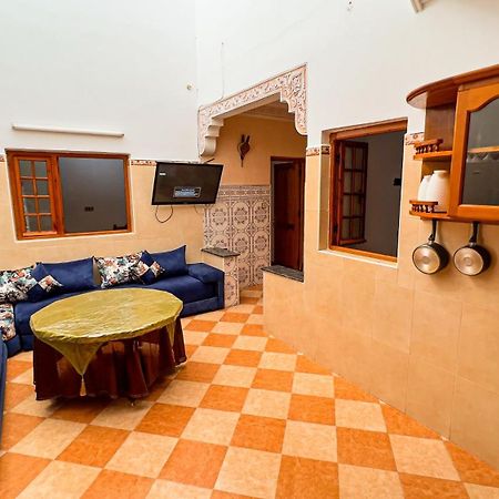 Dar Haut De Gamme Et A Un Prix Imaginaire Hostcom For Families Only Oujda Exteriör bild