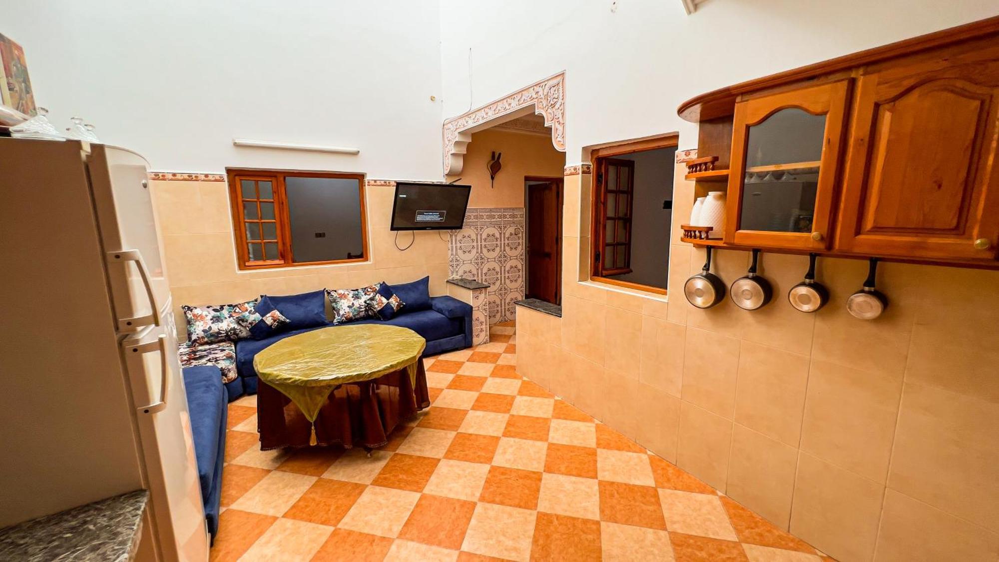 Dar Haut De Gamme Et A Un Prix Imaginaire Hostcom For Families Only Oujda Exteriör bild
