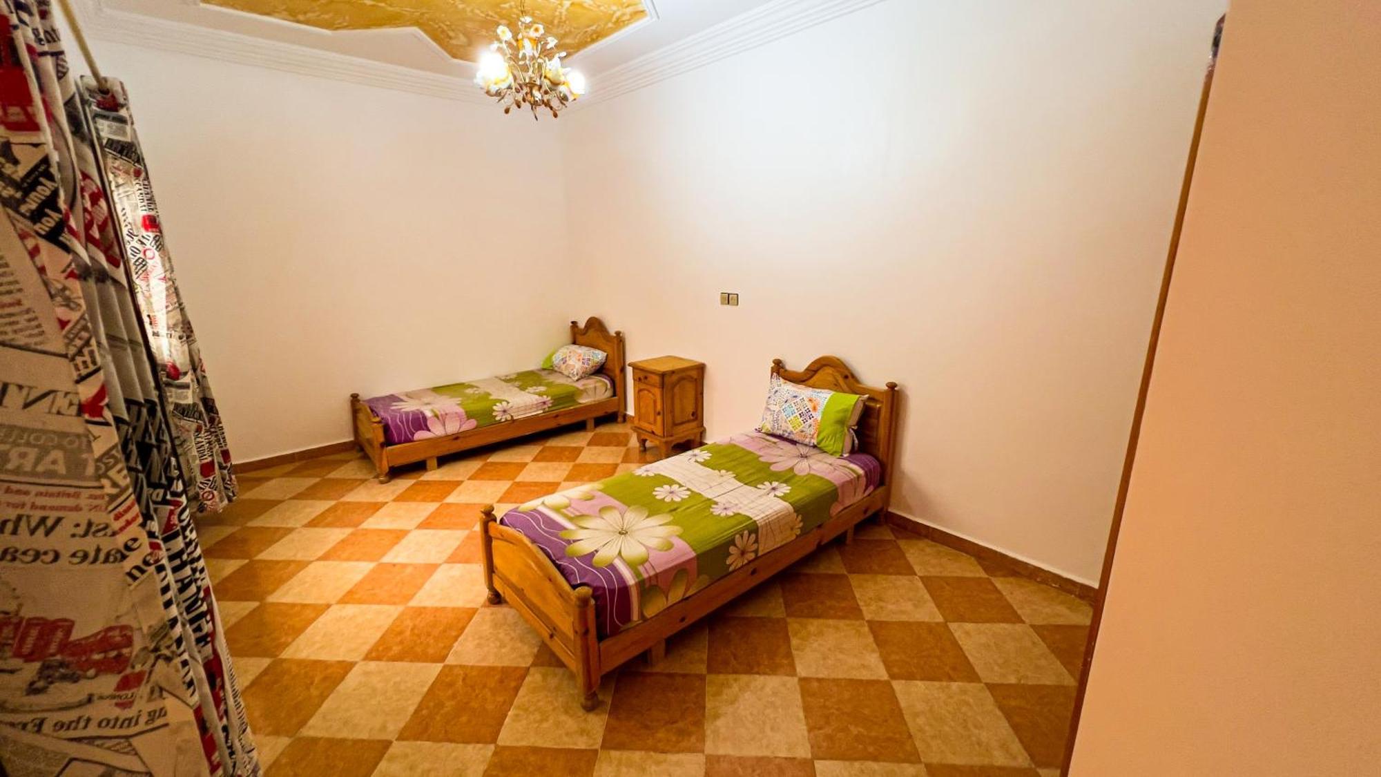 Dar Haut De Gamme Et A Un Prix Imaginaire Hostcom For Families Only Oujda Exteriör bild