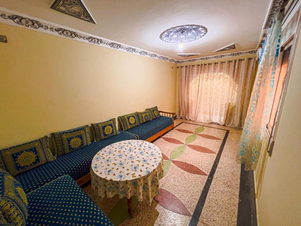 Dar Haut De Gamme Et A Un Prix Imaginaire Hostcom For Families Only Oujda Exteriör bild